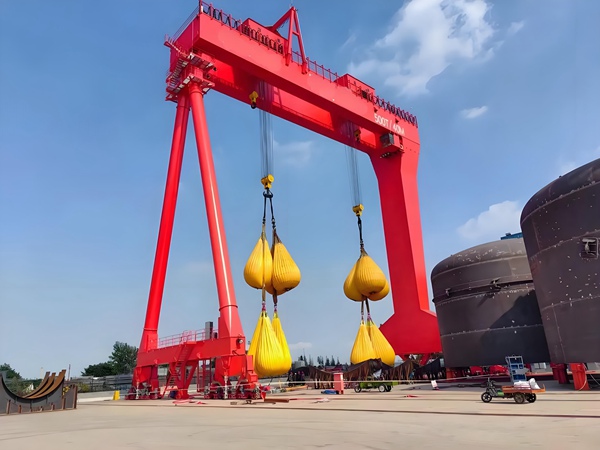 [辽宁抚顺造船门式起重机厂家船用龙门吊核心功能]
