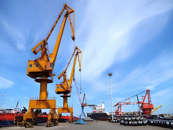 [江西萍乡造船厂门座式起重机的特殊要求]